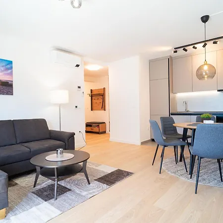 Cosmopolitan By Belmont Realty Zadar