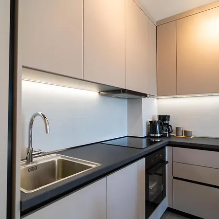 Cosmopolitan By Belmont Realty